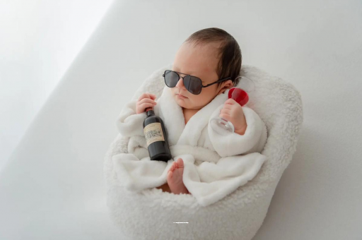 靖边宝宝总是吐奶怎么回事 靖边宝宝总是吐奶怎么回事